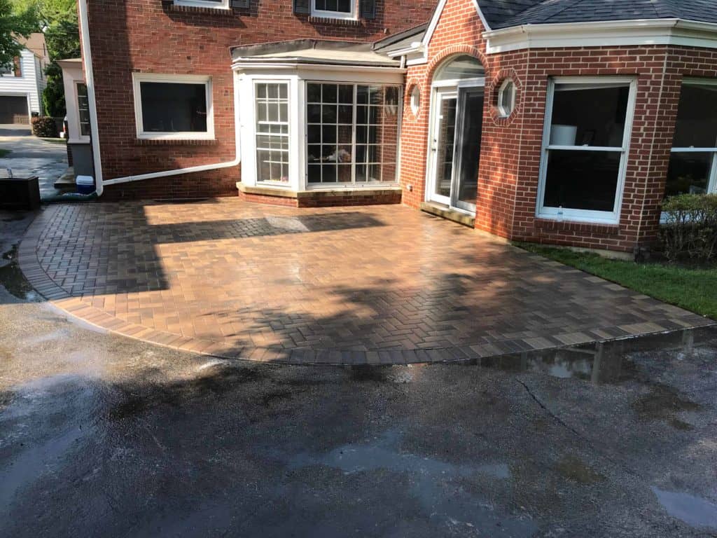 R & G Almanza Landscape Inc Transforms Outdoor Spaces in Chicago with